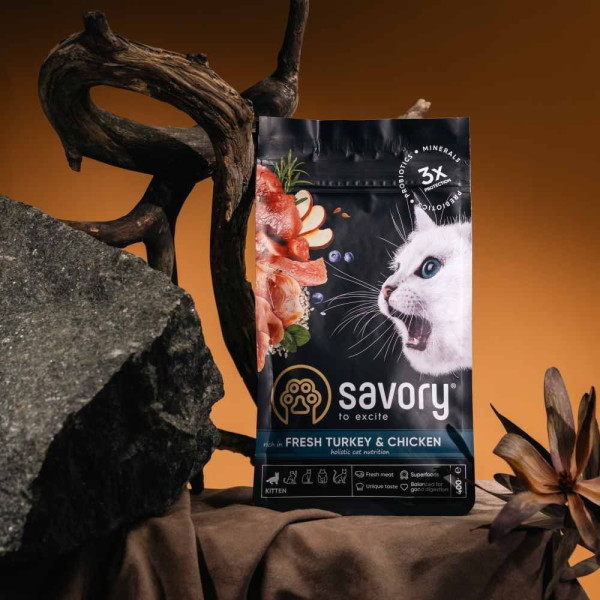 Сухий корм для кошенят Savory Kitten 2 кг - індичка та курка